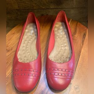 Walking cradles flats.  Inv 5621